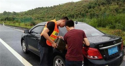 曲靖永福道路救援